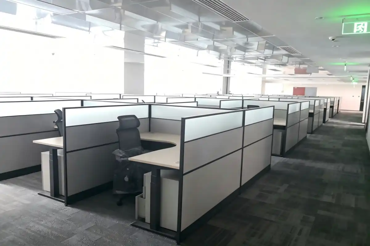 Ergonomic height adjustable sit-to-stand desk office projects -Vakadesk 13
