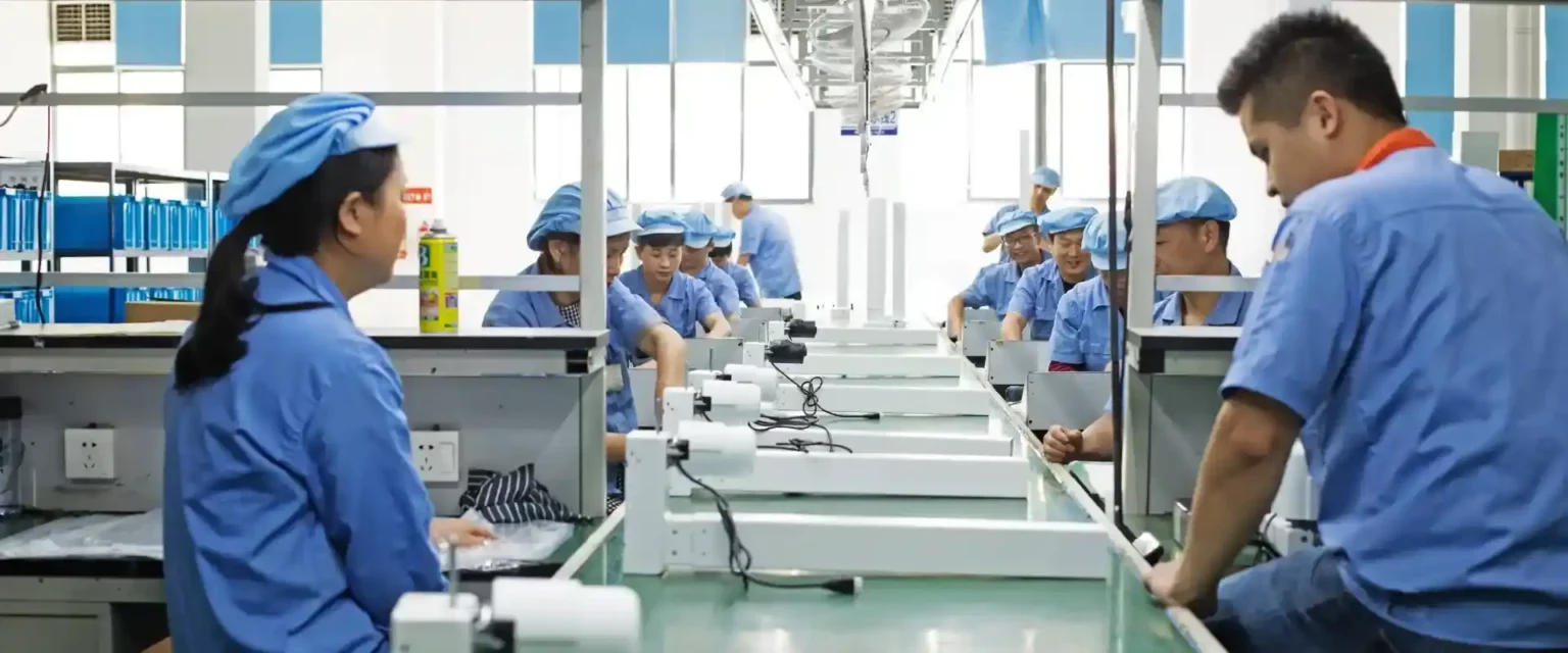China Adjustable Bed Factory & Standing Desk Manufacturer Vakadesk factory